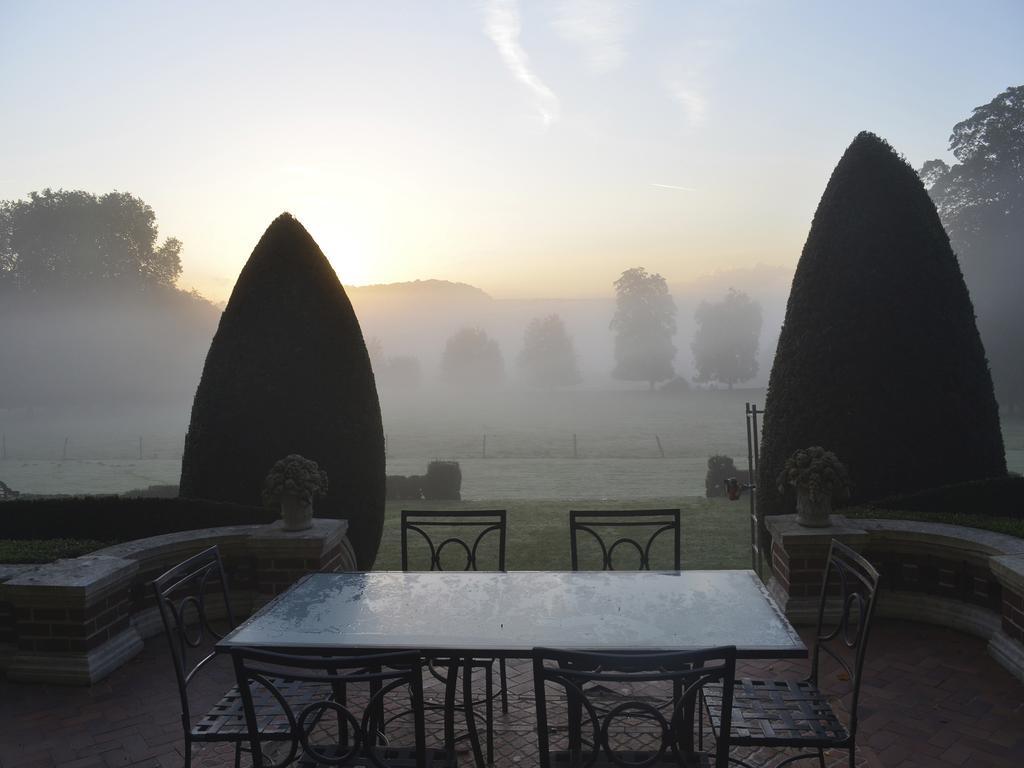 Chateau De Bouelles Acomodação com café da manhã Neufchâtel-en-Bray Exterior foto
