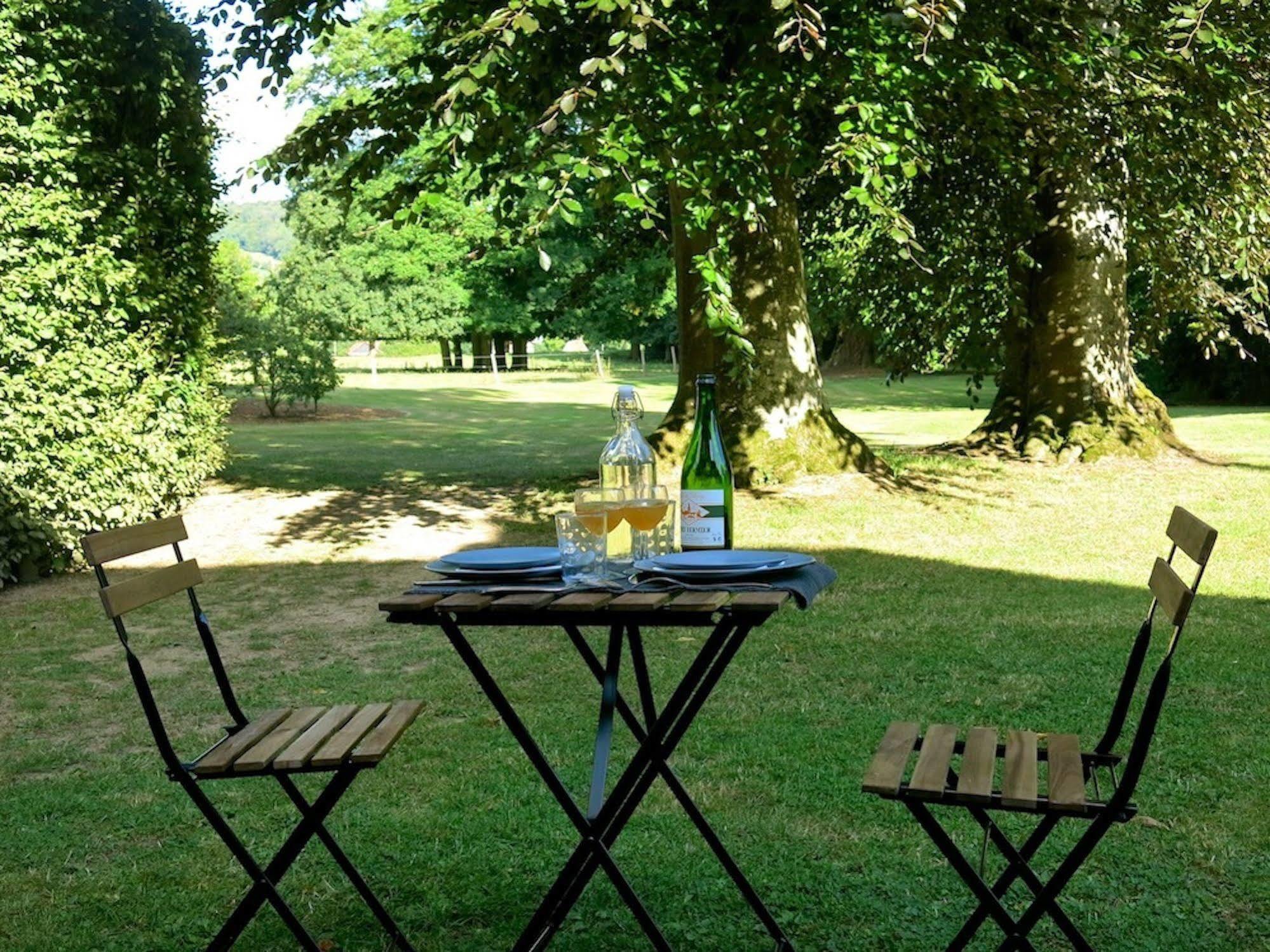 Chateau De Bouelles Acomodação com café da manhã Neufchâtel-en-Bray Exterior foto